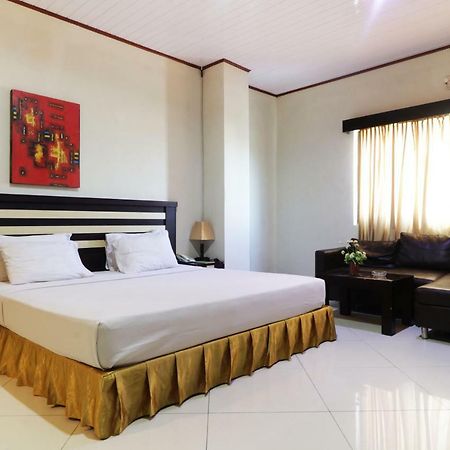 Hotel Beril Nur Makassar Luaran gambar