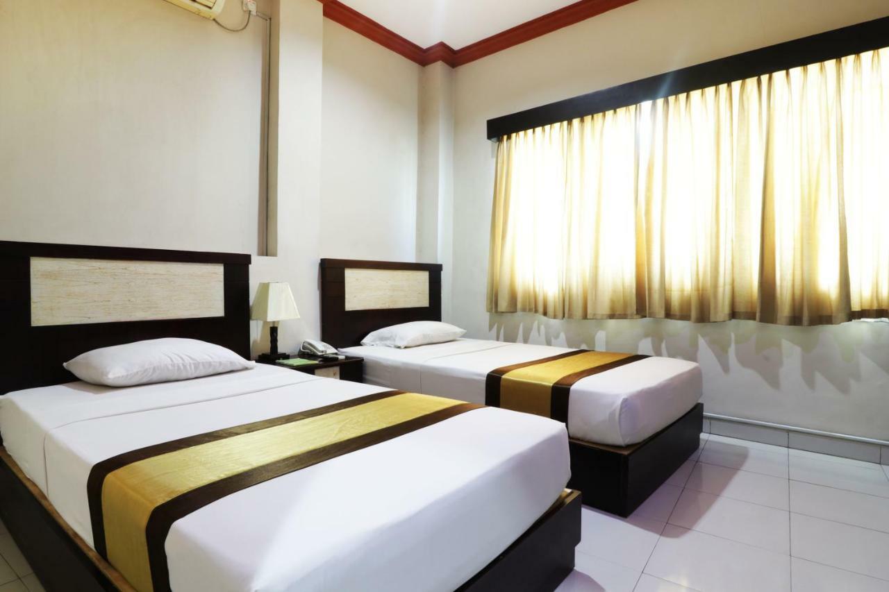 Hotel Beril Nur Makassar Luaran gambar