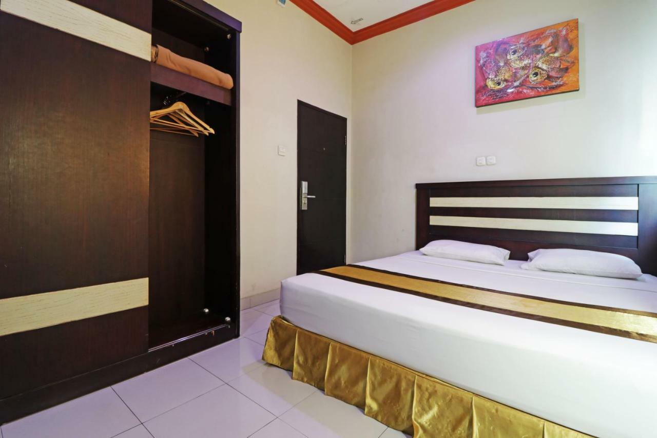 Hotel Beril Nur Makassar Luaran gambar