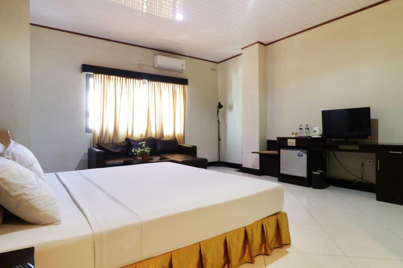 Hotel Beril Nur Makassar Luaran gambar