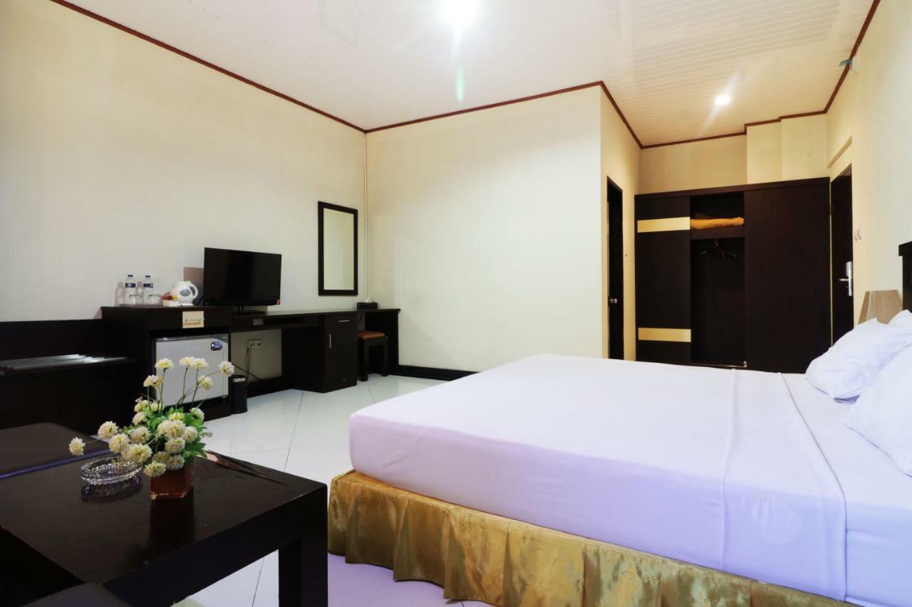 Hotel Beril Nur Makassar Luaran gambar