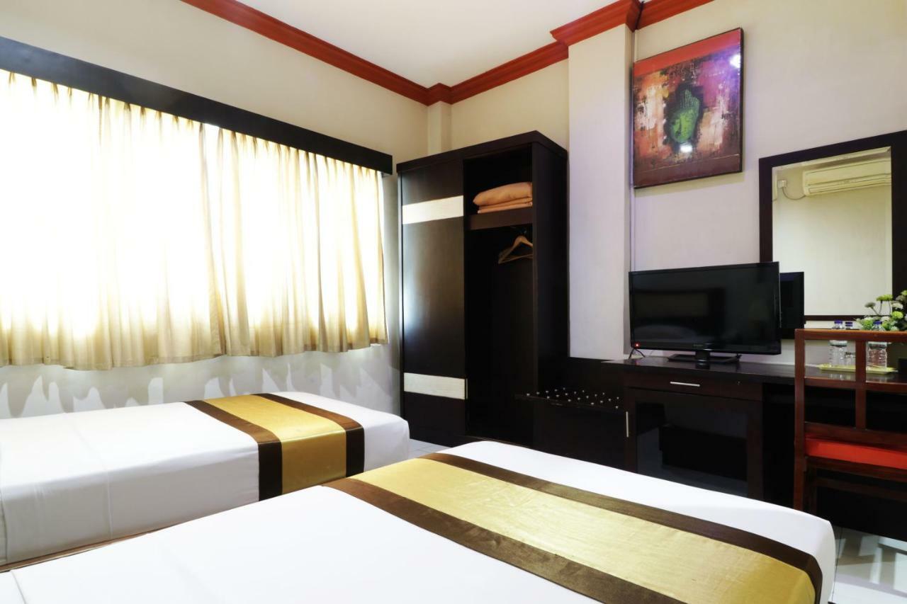 Hotel Beril Nur Makassar Luaran gambar